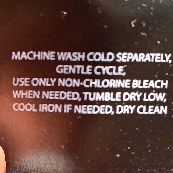 T Tahari nylon jacket windbreaker zip front with hood size L - Picture 10 of 10